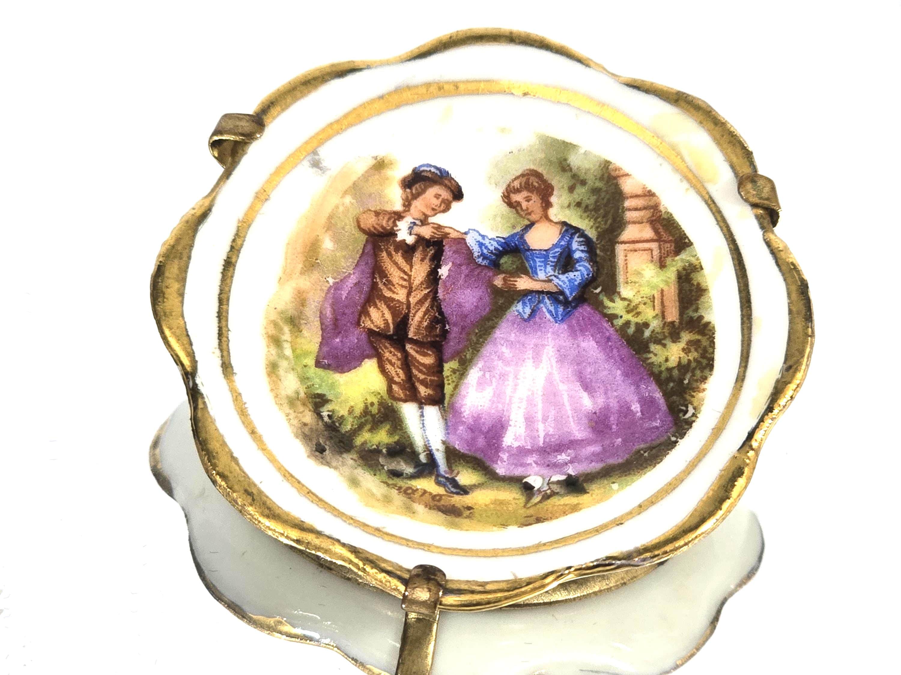 Lot Miniatures Porcelaine – Décor Fragonard – Objets Vitrine – XXème – France