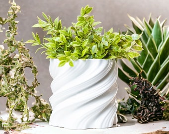 Handcrafted Ceramic Plant Pot | Unique Botanical Beauty for Your Home Garden |Modern Design | Perfect Gift for Plant Enthusiasts