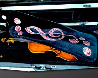 Violin blanket "Noble red treble clef" available IMMEDIATELY