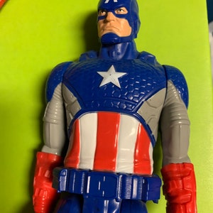 Marvel Captain America figure image 1