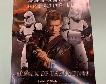 Libro El ataque de los clones de Star Wars.