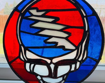 Stained glass Stealie, Grateful Dead, Dead Head suncatcher.  As a music lover, this is handmade.  8(75) or 10" (100)round.