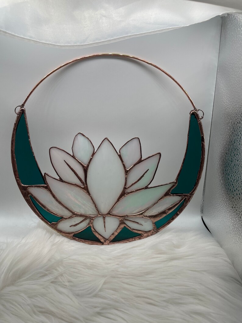 Stained Glass Lotus in a Circle - Etsy