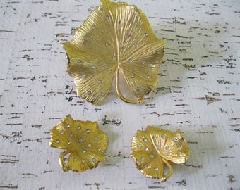 Gingko Leaf Brooch and Matching Clip Earrings / Gold Tone Brooch and Earrings With Rhinestones  / Vintage Costume Jewelry