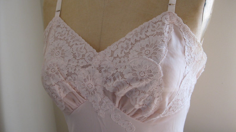 Pink Petticoat / Chemise / Nylon Vintage Slip / Pink Lace image 2