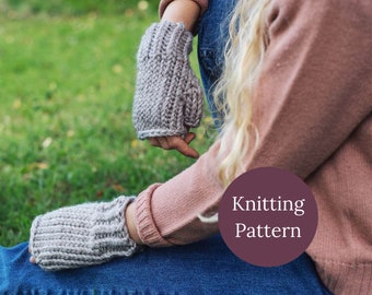 2 in 1 Simple Mittens/Wristwarmers: KNITTING PATTERN, Super Chunky Knit Pattern, Moloneymakes