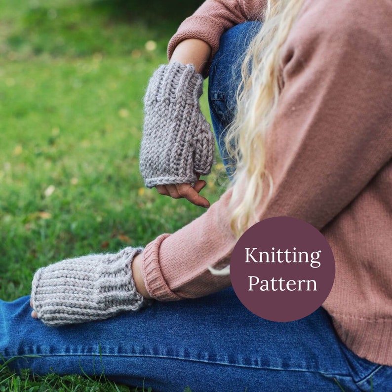 2 in 1 Simple Mittens/Wristwarmers: KNITTING PATTERN, Super Chunky Knit Pattern, Moloneymakes image 1