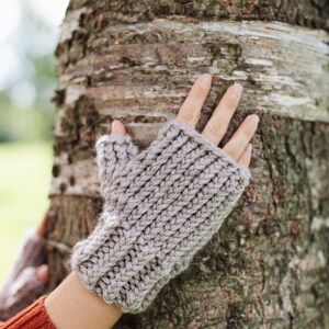 2 in 1 Simple Mittens/Wristwarmers: KNITTING PATTERN, Super Chunky Knit Pattern, Moloneymakes image 4