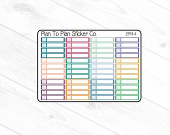 Può includere: Un foglio di adesivi con una griglia di rettangoli colorati, tra cui verde acqua, rosa, verde e viola. Il testo "Plan To Plan Sticker Co." è in alto, con "2974-4" in alto a destra. Il foglio è su una superficie di legno bianco.
