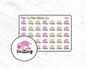 以下が含まれることがあります： 「Knitting」という文字と、さまざまな編み物モチーフのイラストが描かれた、カラフルなステッカー36枚のシートです。ステッカーはグリッド状に配置されています。シートの上部には「Plan To Plan Sticker Co.」と「2824」の文字が印刷されています。