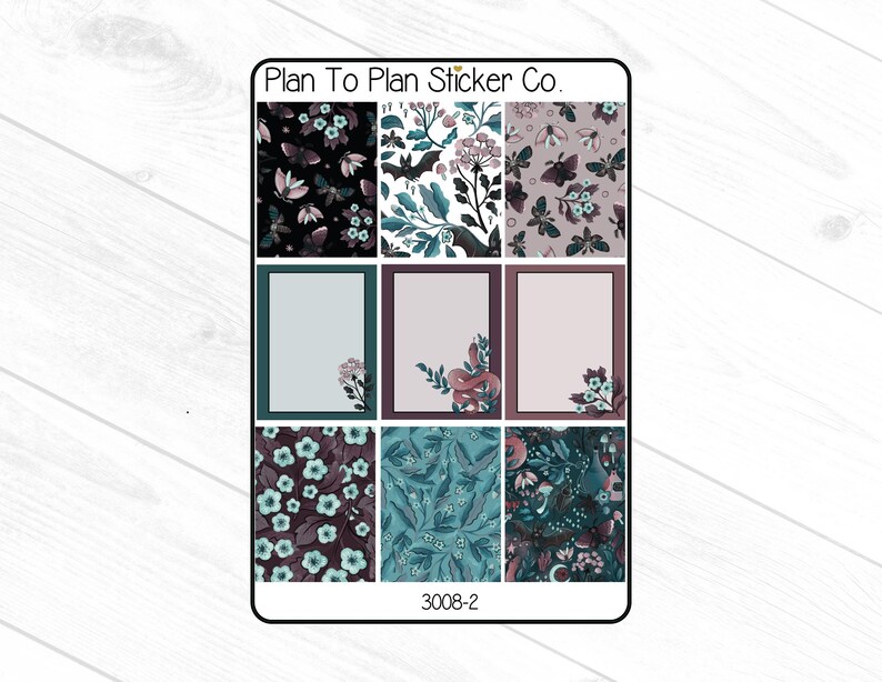 Puede incluir: Una hoja de pegatinas con una variedad de dise&ntilde;os. La fila superior presenta patrones florales y de murci&eacute;lagos en negro, verde azulado y malva. La fila central tiene rect&aacute;ngulos en blanco con detalles florales. La fila inferior muestra patrones florales en verde azulado y verde oscuro.