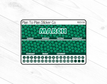 以下が含まれることがあります： クローバー柄の緑と白のステッカーで、「MARCH」という文字が大きく書かれています。ステッカーは、曜日と1日から31日までの数字が書かれたカレンダーです。