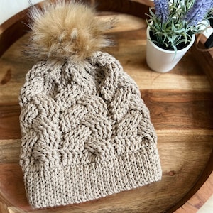 Handgefertigte Häkelfell Fellbommel Zopfmuster Zopfmuster gehäkelte Fashion Beanie gehäkelte Wintermütze in vielen Farben Gorro Toque Tejido