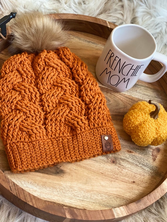 Handmade Crochet Fur Pompom Cable Knit Look Crochet Fashion  display picture 1