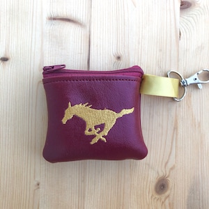 Bolsa pequeña con cremallera Mustang / Bolsa para máscara de caballo / Bolsa de aceite esencial / Soporte para máscara / Monedero con llavero / Bolsa con cremallera / Cuadrado de 3,5"
