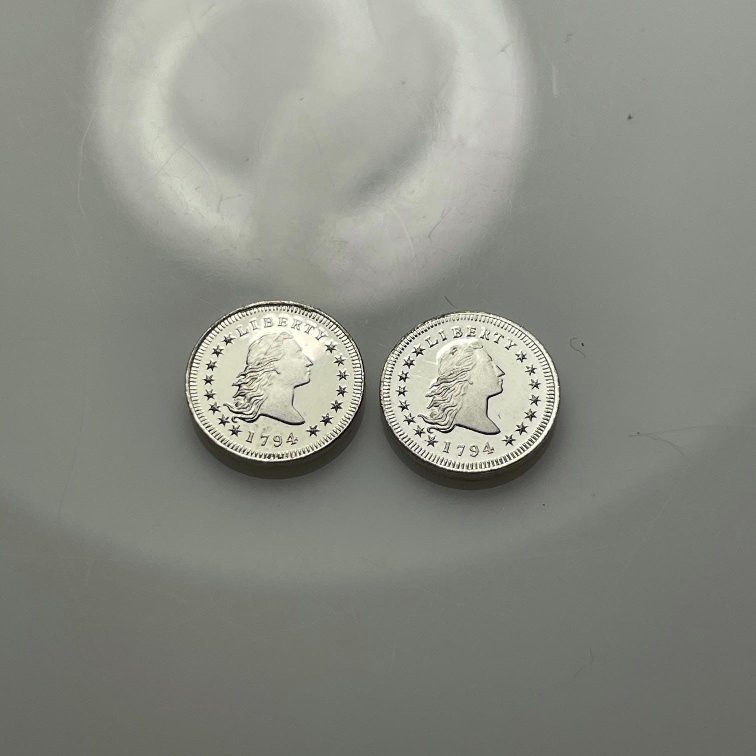 2 mini 1794 SILBER Flowing Hair Dollar Münzen Liberty Franklin Mint Miniatur USA für Schmuck oder Sammlung Sterling REPLICA Paar