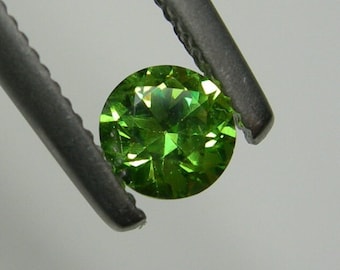 0.39ct RARE Russian Demantoid Garnet gem HORSETAIL diamond cut Natural Russia Untreated Genuine Green Andradite gemstone