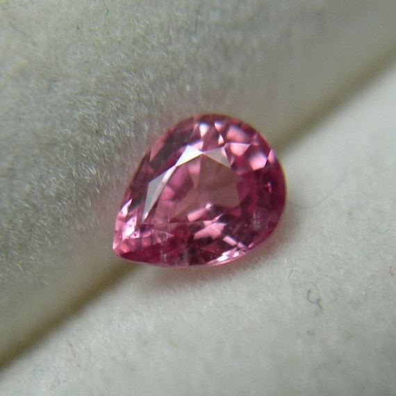 RARE !! SAPHIR ORANGE ROSE DU MOZAMBIQUE : 1,52 CARAT ★★ p257.135T