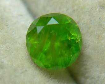 0.55ct RARE Russian Demantoid GREEN Garnet gem HORSETAIL diamond cut Natural Russia Untreated Genuine Andradite gemstone