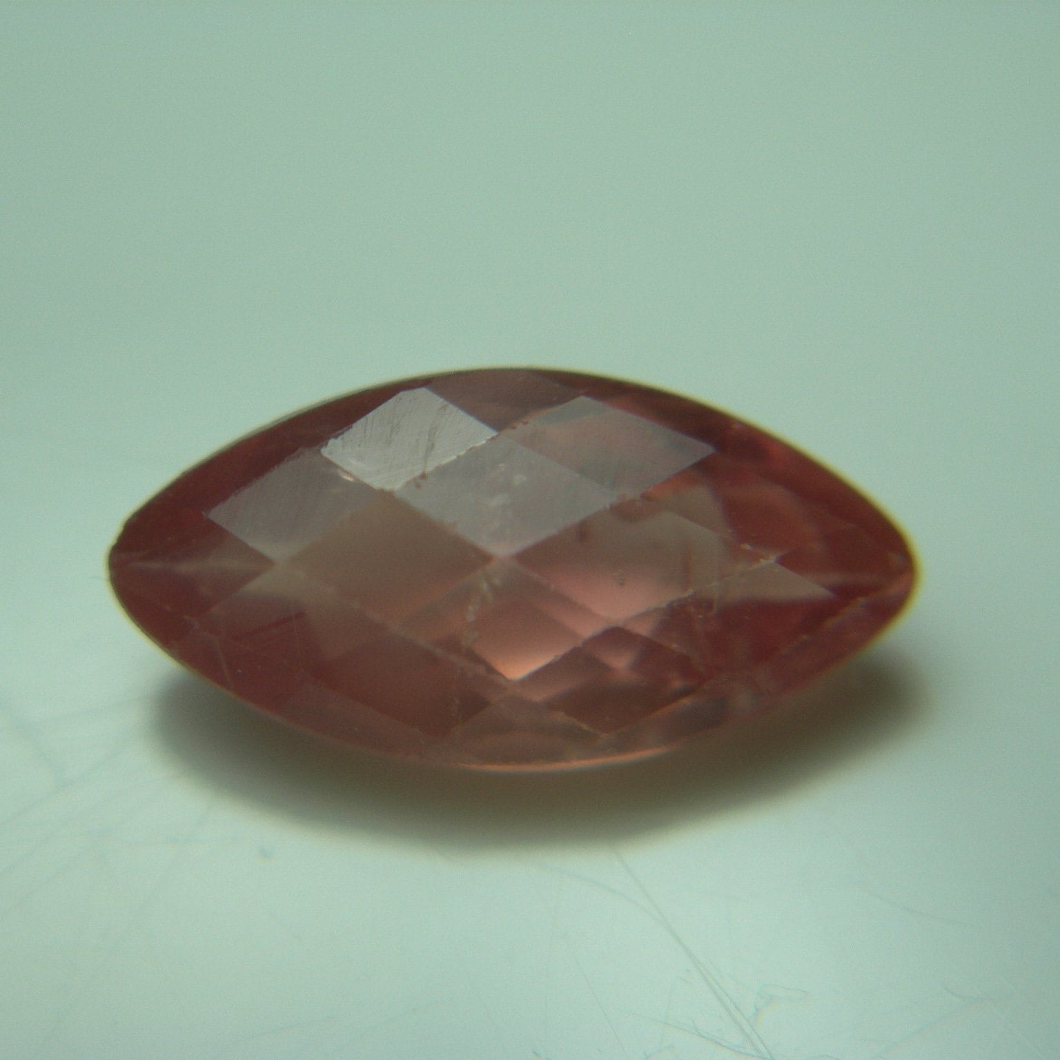 Saphir Orange Rose De Tanzanie Naturel - 5x4 Mm, 0.38 Ct, Traitement Be, Rare