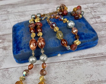 Hattie Carnegie Retro 1950s Signed Beaded Costume Jewelry Set lub Parure z naszyjnikiem, bransoletką i kolczykami