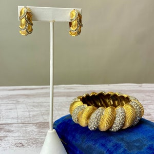 Signed KENNETH JAY LANE Vintage 1960s Gold Plated Rhinestone Bangle Bracelet & Clip On Earring Set