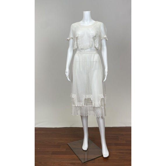 Antique Edwardian 1900s White Net Lace Tea Dress With Tiered Antique Edwardian 1900s White Net Lace Tea Dress With Tiered
