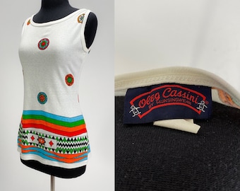 Vintage 1970s Oleg Cassini by Munsingwear Tennis Sportswear Tank Top with Unique Print and Great Colors