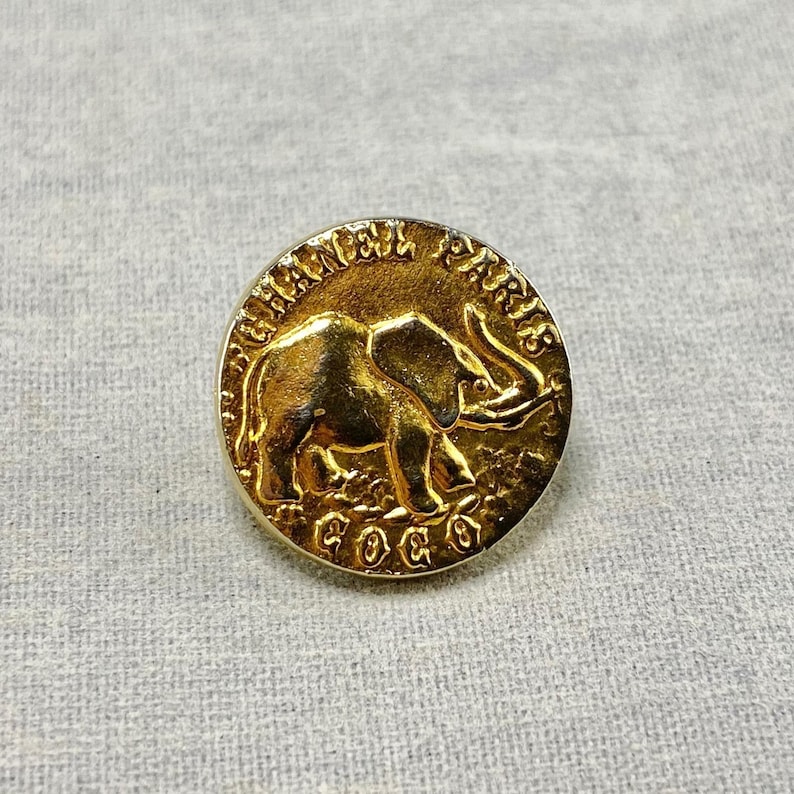 Vintage Chanel Paris Coco Elephant Quilted CC Gold Gilt Buttons 5 Pieces image 6