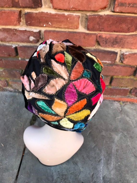 Vintage 1920s Silk Velvet Cloche Hat Colorful Flo… - image 4