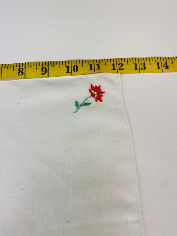 Vintage Christmas Novelty Hanky with Bouquet of R… - image 7