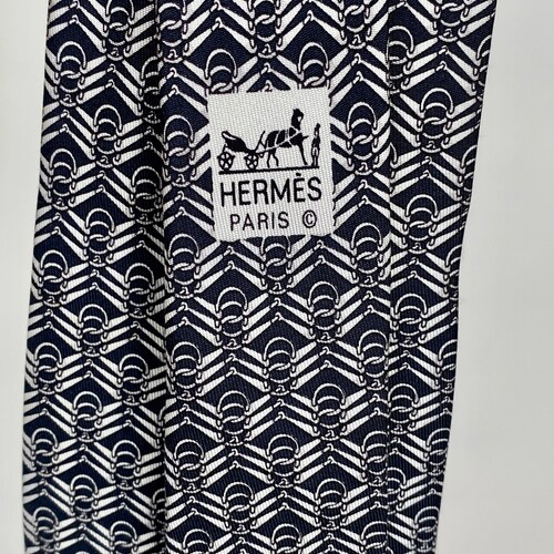 Hermes Vintage Designer 100% Silk Black and White shops Suit Tie made in France, Interlocking Horse Bit Design in an Alternating Chevron Pattern
