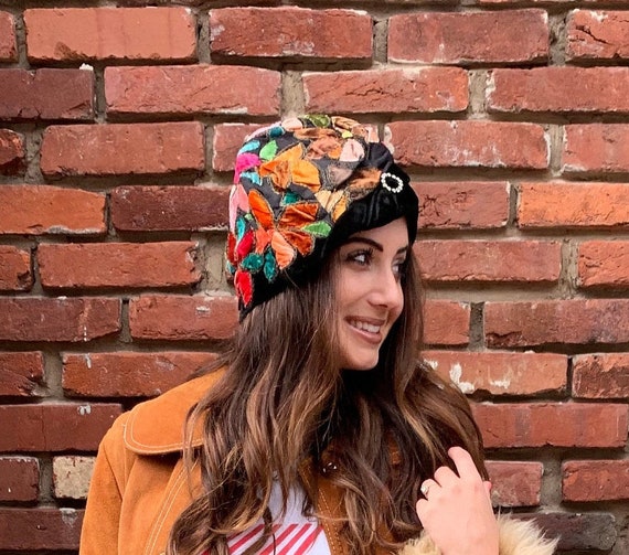Vintage 1920s Silk Velvet Cloche Hat Colorful Floral  display picture 3