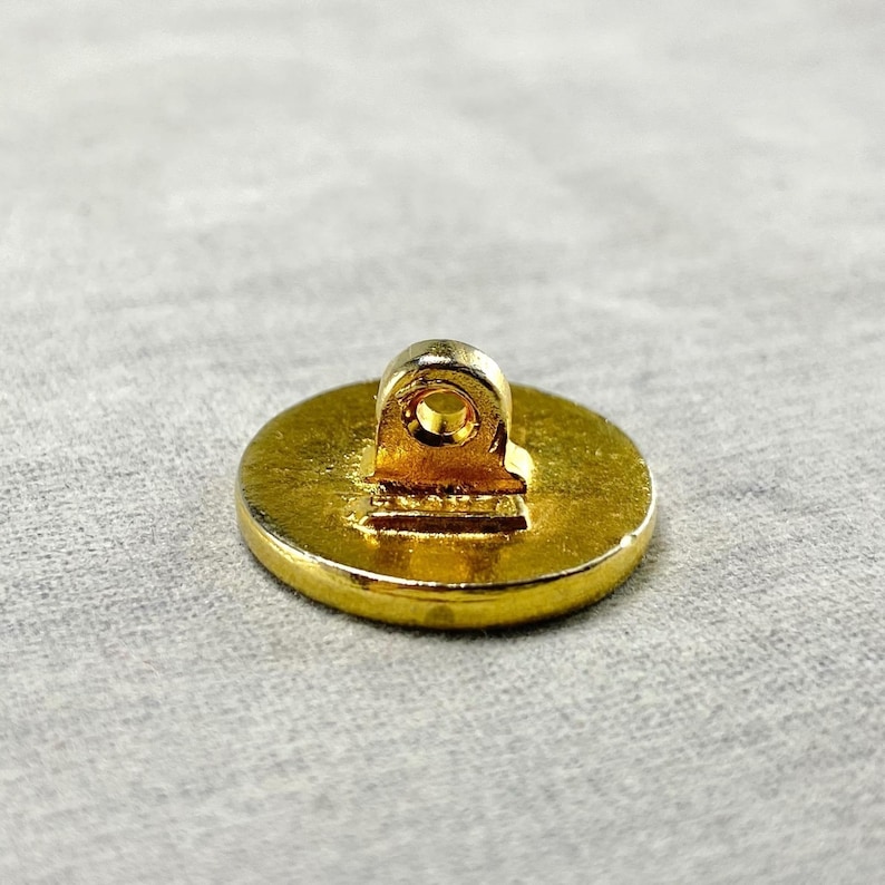 Vintage Chanel Paris Coco Elephant Quilted CC Gold Gilt Buttons 5 Pieces image 8