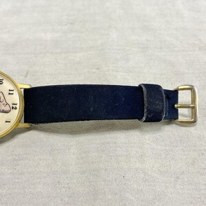 Reloj de pulsera Sheffield Spiro Agnew vintage de 1970, movimiento mecánico, correa azul oscuro. imagen 11