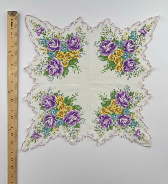 Vintage hankie Handkerchief Floral novelty print … - image 1