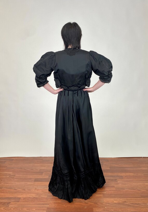 Rare silk two piece Victorian mourning black Jack… - image 8