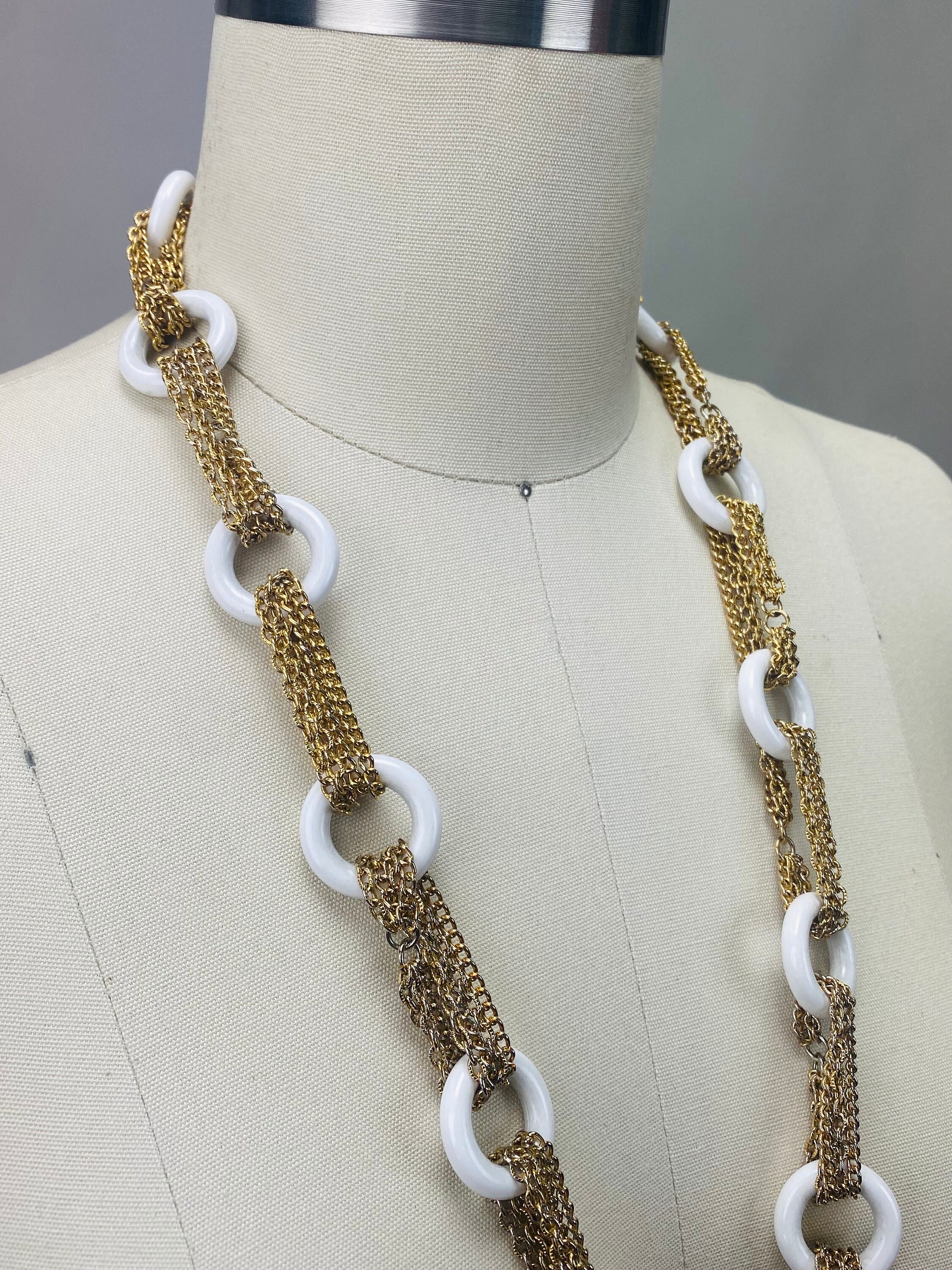 Collana Lunga, mezzo cristallo marmorizzato, boule nera e nappa marrone - LooLoo