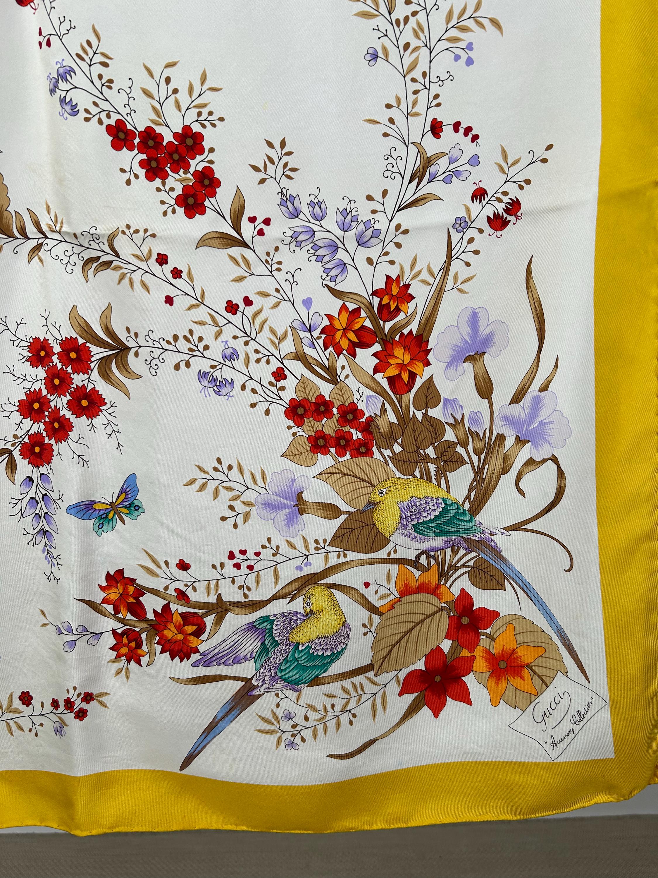 ヴィンテージ グッチ フローラ シルクスカーフ 蝶 鳥 花 葉 赤