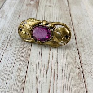 Antique Victorian Brass Gold Tone natural leaf design and faceted purple glass stone Brooch Early  1900s Art Nouveau