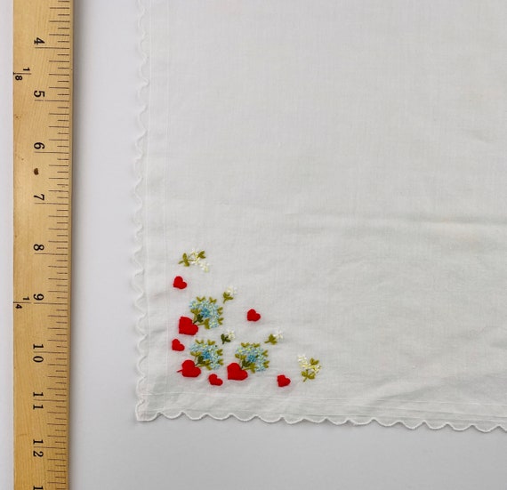 Corner embroidered blooming hearts Vintage Valent… - image 2