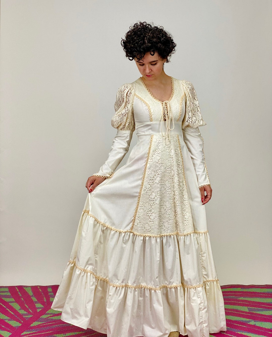 Vintage 1970s Designer Gunne Sax Long White Dress Gown W