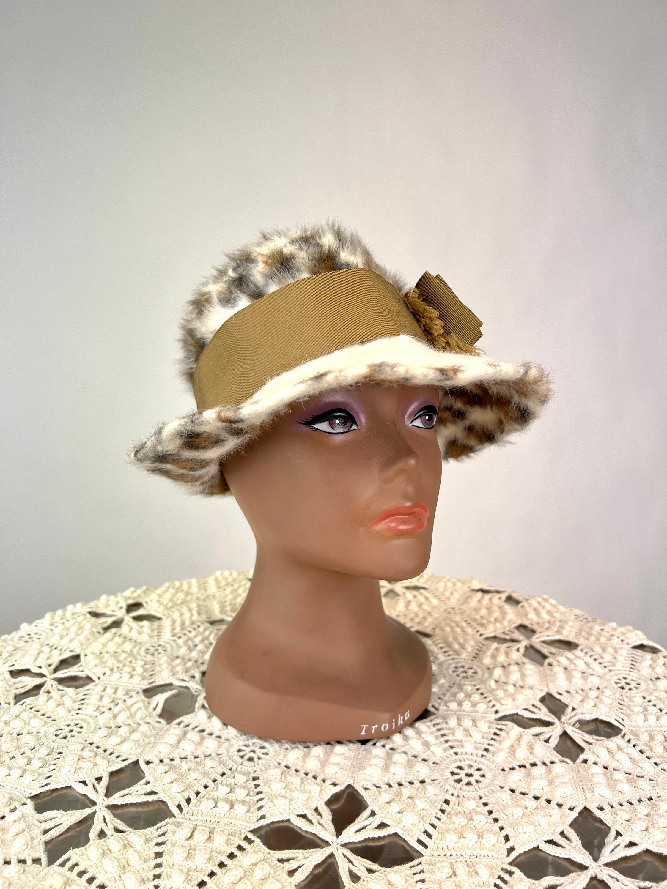 Vintage Yves Saint Laurent Spotted Leopard Fuzzy Faux Fur 