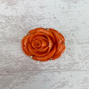 Vintage 14k Yellow Gold and Carved Coral Rose Brooch or Pin 585
