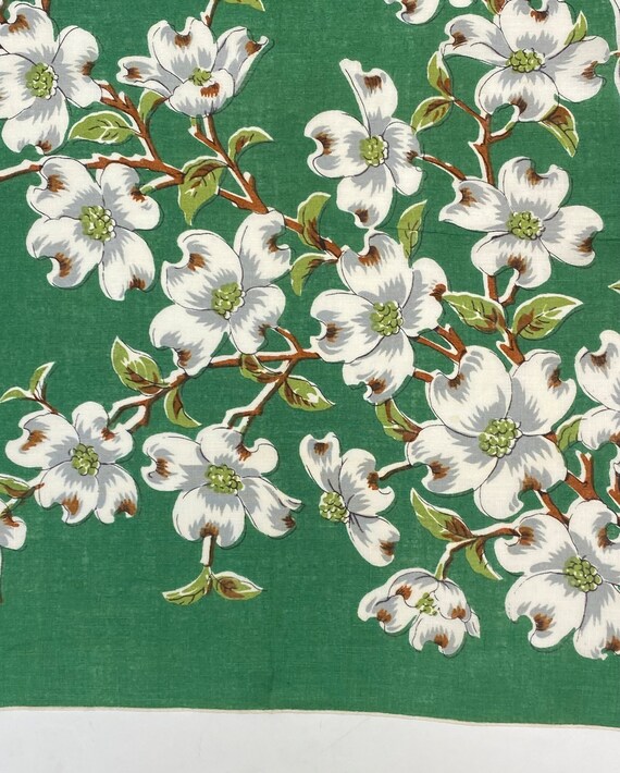 Vintage 1950s Dogwood Flower novelty Print hankie… - image 3