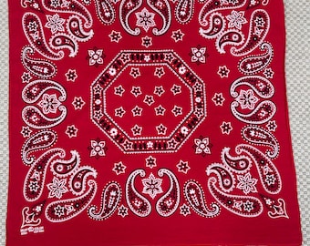 Châle Vintage GIANFRANCO FERRE En Soie Mousseline - Rose - 138x140 Cm - Très Bon état