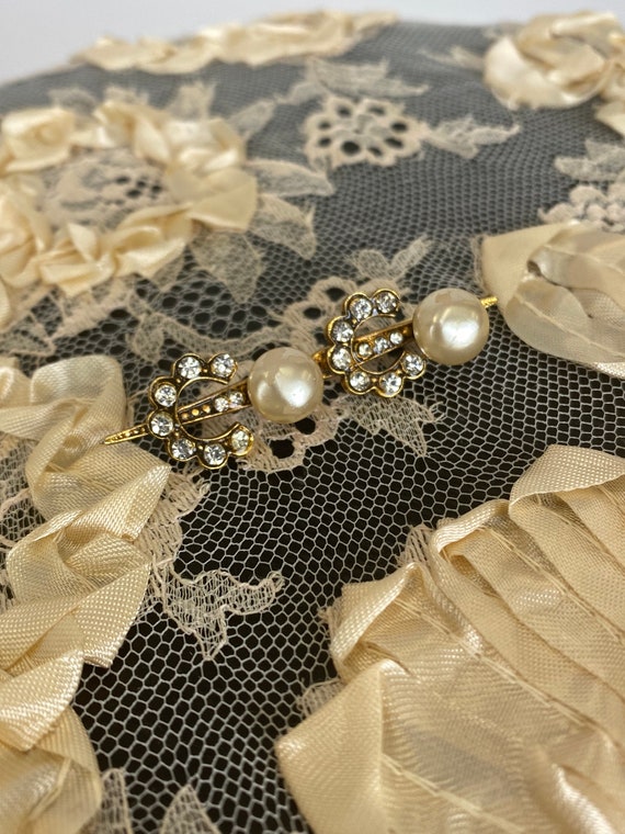 Vintage Chanel 80’s Haute Couture Cuff with Flower and Faux Pearl