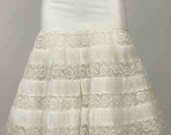 Vintage 1960s pleated and lace tiered white Nylon Crinoline Petticoat underskirt for fit and flare fullness