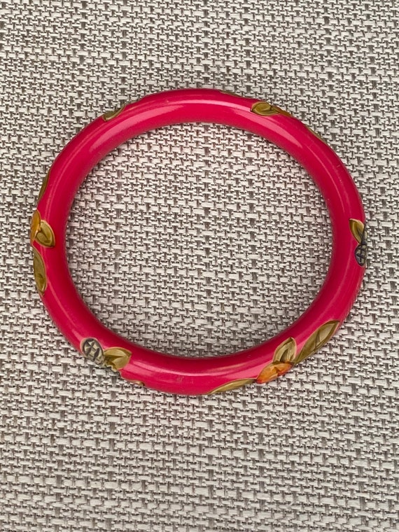 Vintage 1940s Pink Bangle with Carved and Hand Pa… - image 7