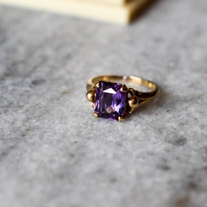 11.30 ct Cushion Synthetic Alexandrite Ring Art Deco Style Sterling Silver